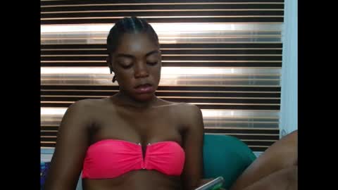 Snapshot of sexyxbunnyxx chatting on 20, 10, 2025 Blue online show from 20, 10, 2025