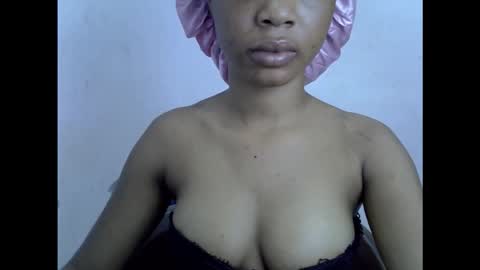 sexyxpeach online show from 24, 3, 2026