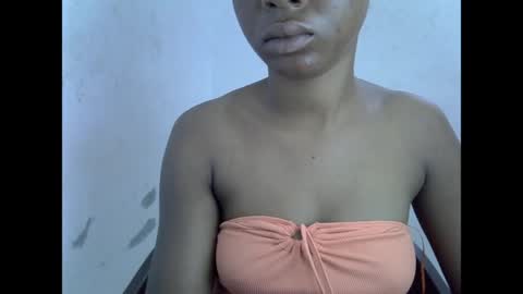sexyxpeach online show from 22, 4, 2026