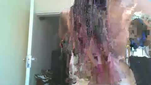 Snapshot of sexyy_tiny chatting on 28, 10, 2025 Mel online show from 28, 10, 2025