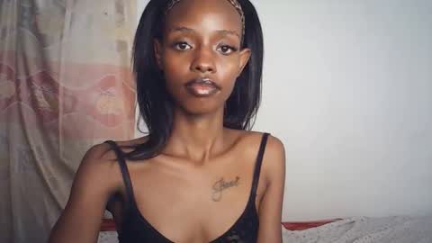 sexyzuriel online show from 12, 3, 2026