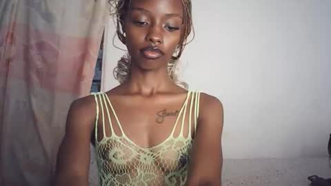 sexyzuriel online show from 17, 3, 2026