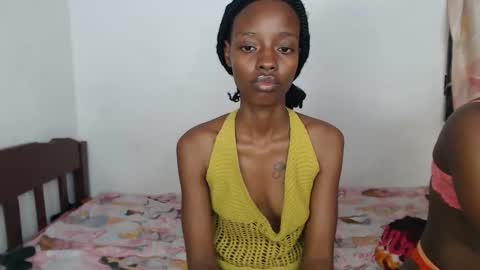 Snapshot of sexyzuriel chatting on 22, 4, 2026 sexyzuriel online show from 22, 4, 2026