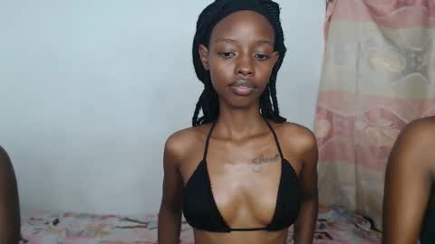 Snapshot of sexyzuriel chatting on 23, 4, 2026 sexyzuriel online show from 23, 4, 2026