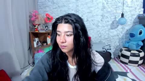 Snapshot of shaden_1 chatting on 12, 9, 2025 Liz online show from 12, 9, 2025