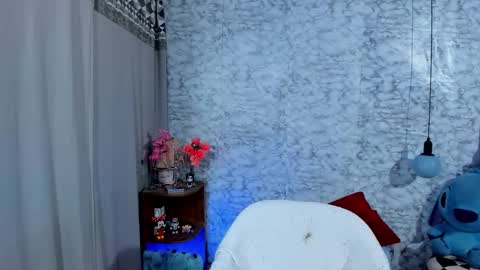 Snapshot of shaden_1 chatting on 28, 10, 2025 Liz online show from 28, 10, 2025