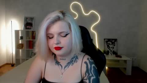 Lana online show from 9, 11, 2025