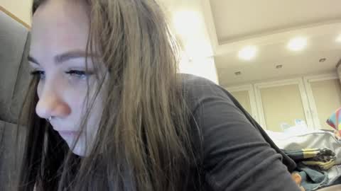 Snapshot of shadow_raffi chatting on 15, 12, 2024 shadow_raffi online show from 15, 12, 2024