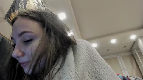 Snapshot of shadow_raffi chatting on 18, 12, 2024 shadow_raffi online show from 18, 12, 2024