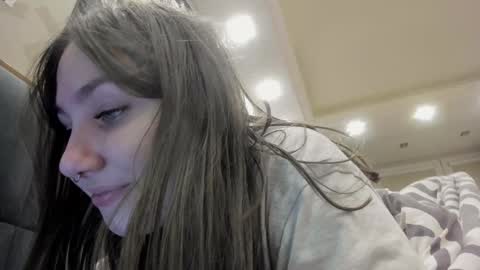 Snapshot of shadow_raffi chatting on 14, 1, 2025 shadow_raffi online show from 14, 1, 2025