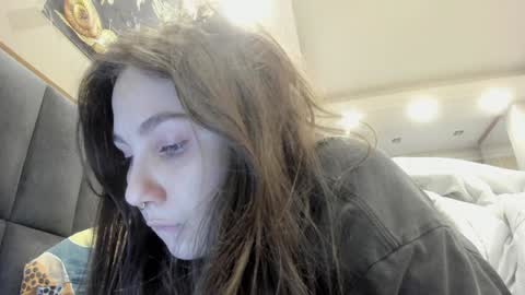 Snapshot of shadow_raffi chatting on 1, 2, 2025 shadow_raffi online show from 1, 2, 2025