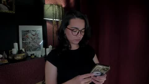 Lily  online show from 14, 10, 2025