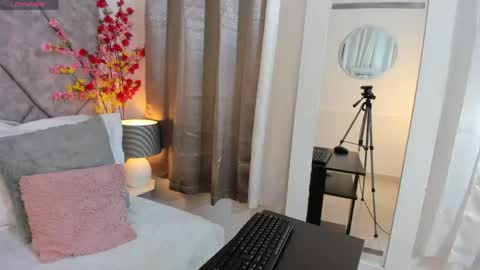 Snapshot of shaliny_ chatting on 14, 4, 2026 Shanily online show from 14, 4, 2026