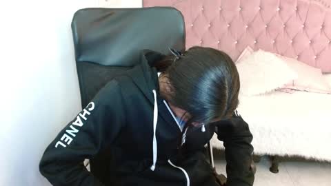 Snapshot of shaneelle chatting on 28, 12, 2024 shanelle online show from 28, 12, 2024