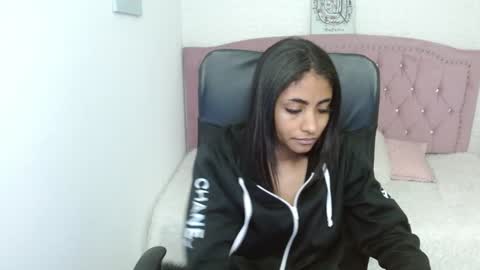 Snapshot of shaneelle chatting on 9, 1, 2025 shanelle online show from 9, 1, 2025