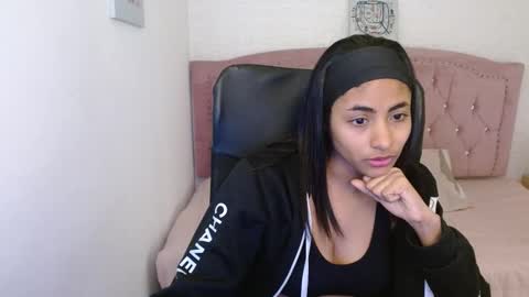 Snapshot of shaneelle chatting on 7, 3, 2025 shanelle online show from 7, 3, 2025