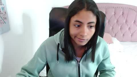 Snapshot of shaneelle chatting on 16, 9, 2025 shanelle online show from 16, 9, 2025