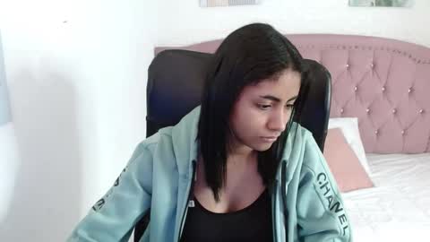 Snapshot of shaneelle chatting on 20, 9, 2025 shanelle online show from 20, 9, 2025