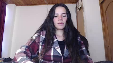 Snapshot of shanel_lozano chatting on 8, 5, 2026 shanel_lozano online show from 8, 5, 2026