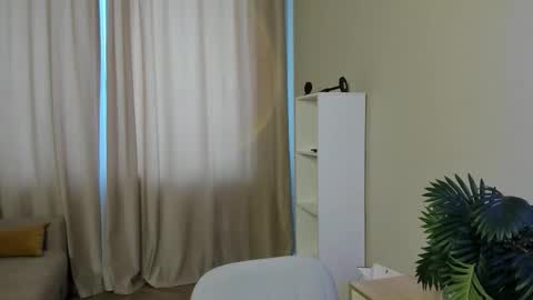 me name is Mia online show from 11, 2, 2026