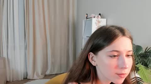 me name is Mia online show from 5, 3, 2026