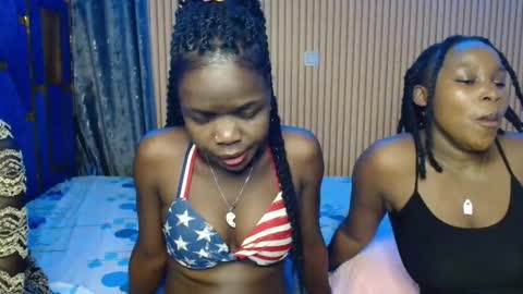 Snapshot of shaniz_shallet chatting on 17, 11, 2025 Shaniz online show from 17, 11, 2025