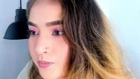 Shanntal  online show from 9, 10, 2025