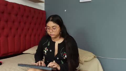 SHANON online show from 1, 12, 2025