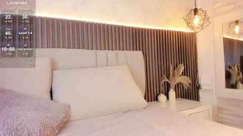 SHANON online show from 12, 11, 2025