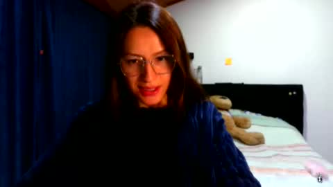 Snapshot of shantaldumont chatting on 29, 11, 2025 shantaldumont online show from 29, 11, 2025