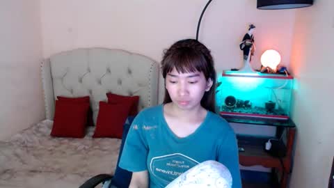 SHANTA FOX  s online show from 25, 2, 2025