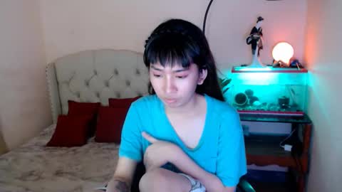 SHANTA FOX  s online show from 6, 3, 2025