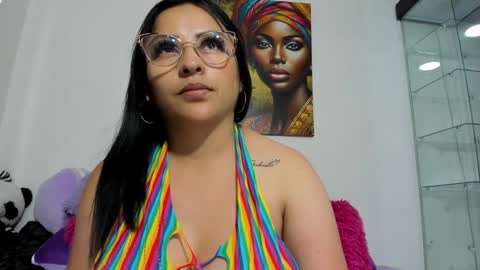 Snapshot of shantall_8 chatting on 11, 2, 2025 karol online show from 11, 2, 2025