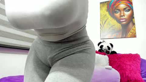 Snapshot of shantall_8 chatting on 9, 3, 2025 karol online show from 9, 3, 2025