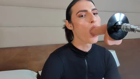  Shantall  online show from 27, 10, 2025