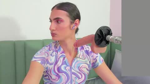  Shantall  online show from 21, 12, 2025