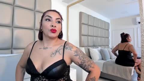 Snapshot of shantalltorres chatting on 10, 10, 2025 shantalltorres online show from 10, 10, 2025