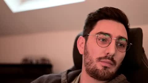 frenchy boy online show from 10, 12, 2024