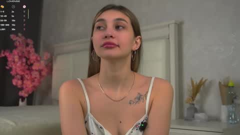 Ellysa and Mila online show from 10, 2, 2026