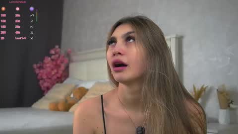 Ellysa and Mila online show from 15, 2, 2026