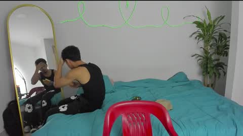 Snapshot of shark_boy21 chatting on 18, 12, 2025 shark_boy21 online show from 18, 12, 2025