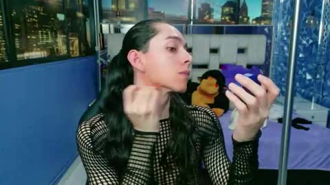 Snapshot of sharlon_ chatting on 19, 4, 2026 Sharlond online show from 19, 4, 2026