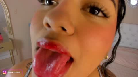 Snapshot of sharlot_evans_ chatting on 9, 7, 2026 Sharlot online show from 9, 7, 2026