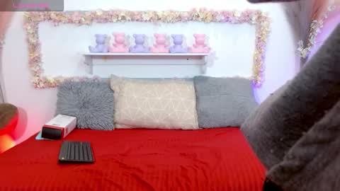 Snapshot of sharlotaustral18_ chatting on 25, 2, 2026 sharlotaustral18_ online show from 25, 2, 2026