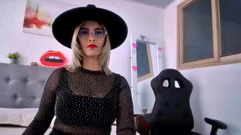 Snapshot of sharlott_3 chatting on 6, 2, 2026 sharlott_3 online show from 6, 2, 2026