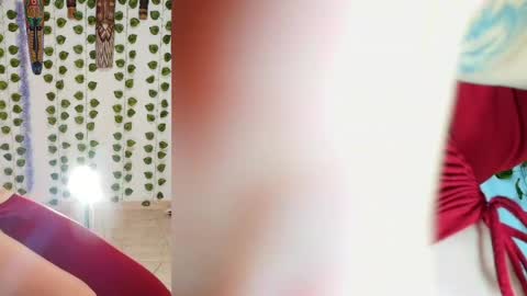 Snapshot of sharlotte_sexx chatting on 20, 4, 2026 S online show from 20, 4, 2026