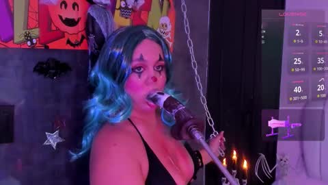 Snapshot of sharlotthe_bigass chatting on 9, 10, 2025 sharlotthe_bigass online show from 9, 10, 2025