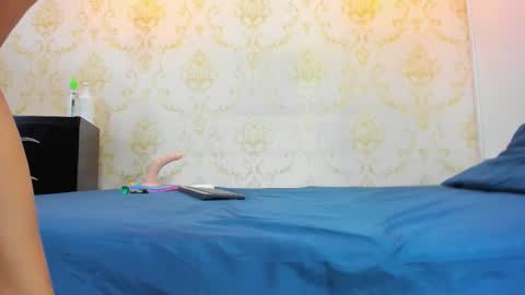 sharon_leather online show from 10, 9, 2025