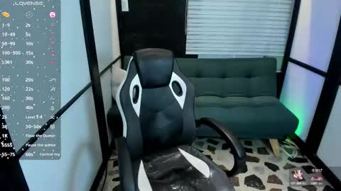 sharonqueen1_ online show from 17, 9, 2025