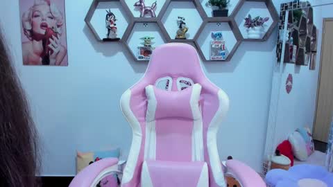 Sharon online show from 4, 3, 2025